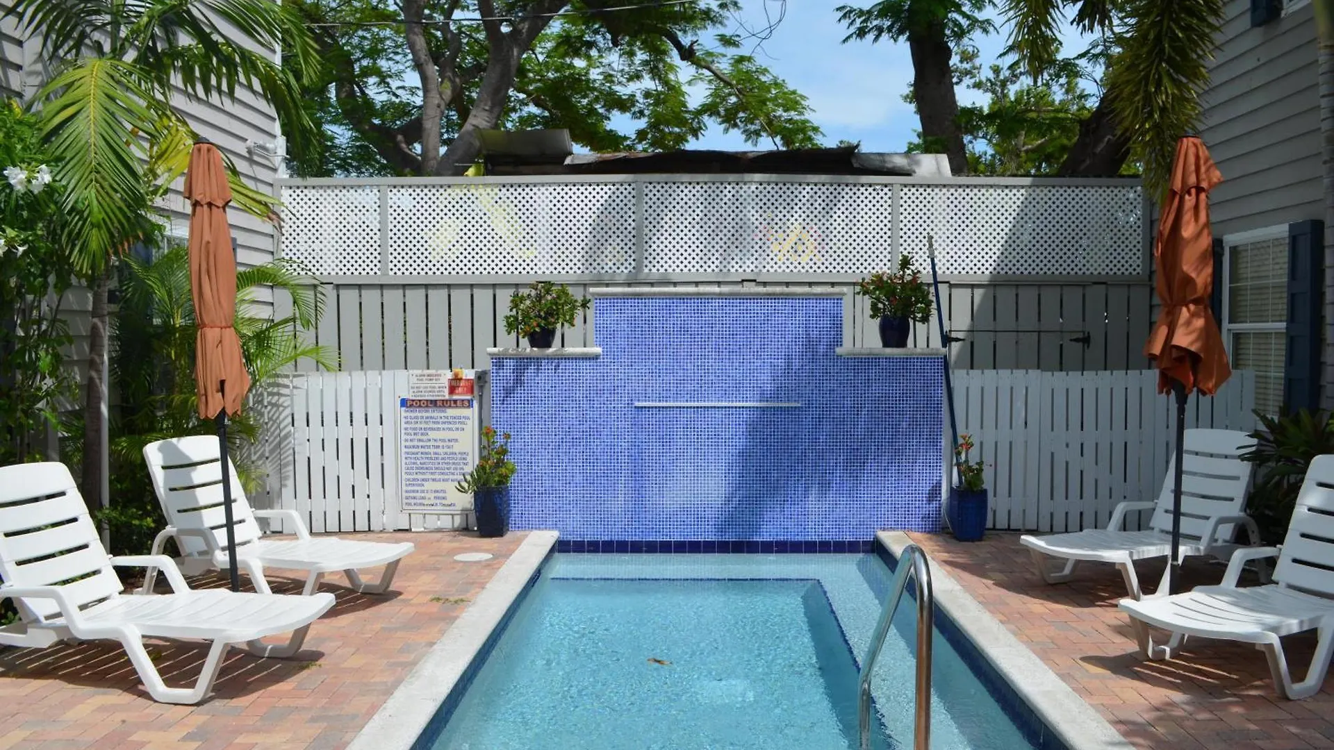 Nassau Suite Key West